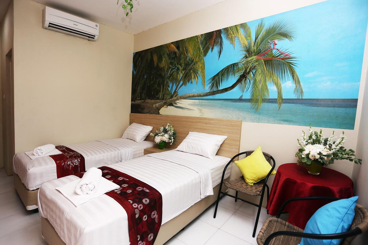 C.Stone Hotel Surabaya Exterior foto